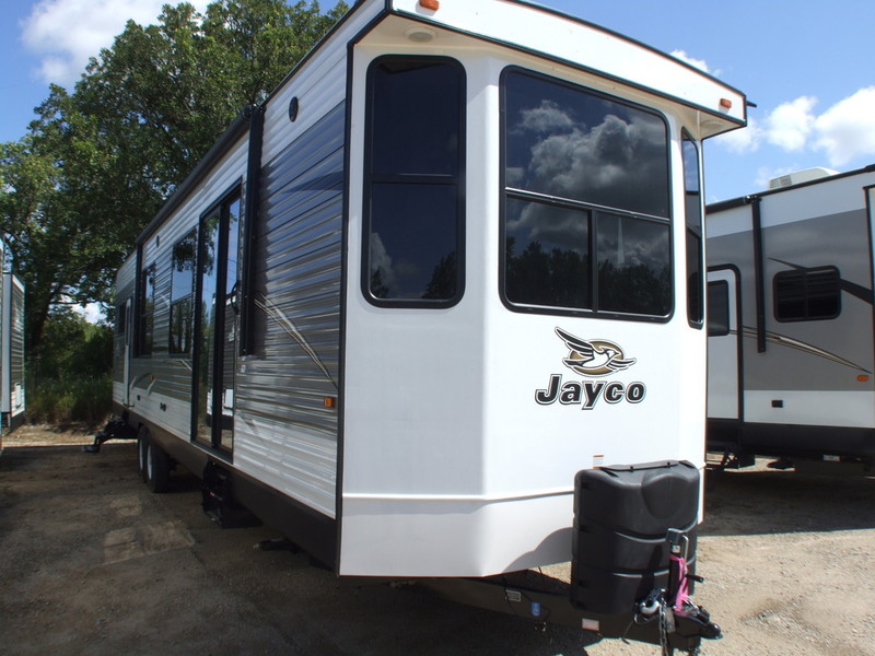 2017 Jayco Jay Flight Bungalow 40FSDS