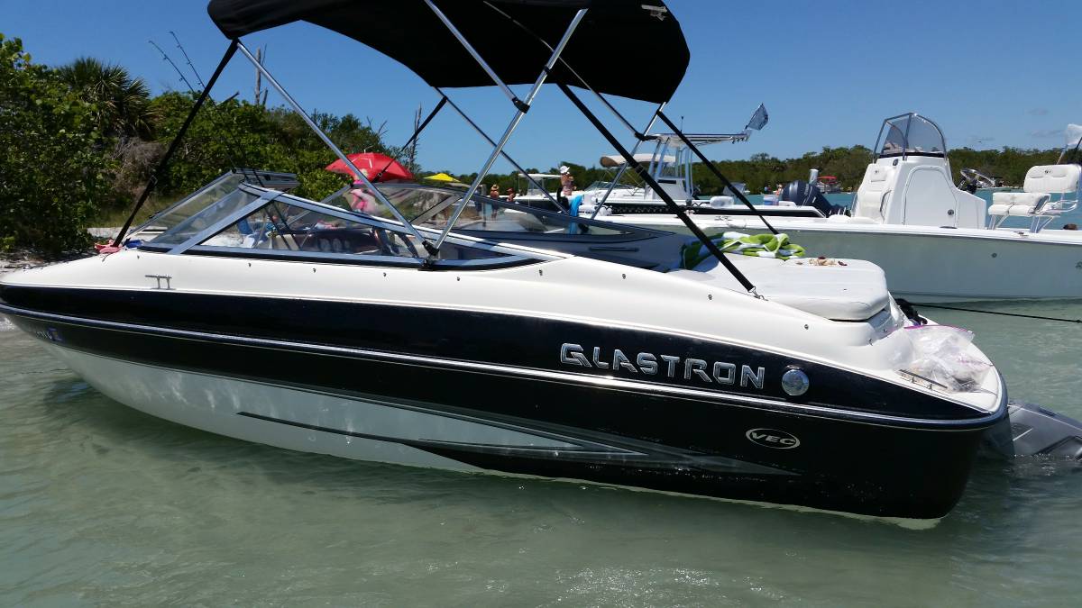 2007 Glastron GXL 185