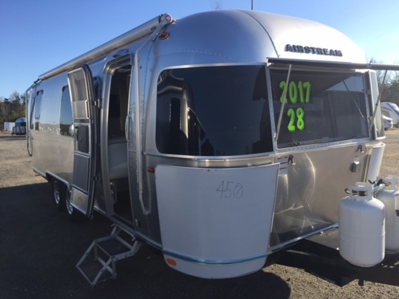 2017 Airstream SERENITY QUEEN 28INTL