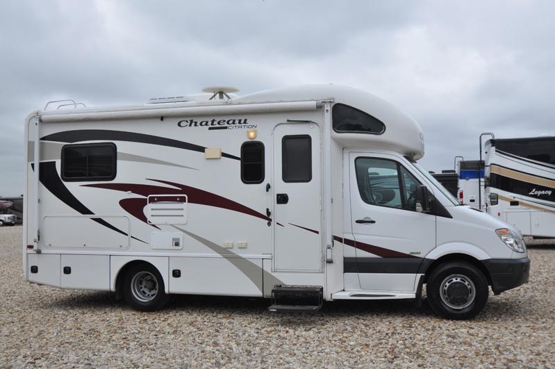 2009 Thor Motor Coach Chateau DIESEL WITH SLIDE
