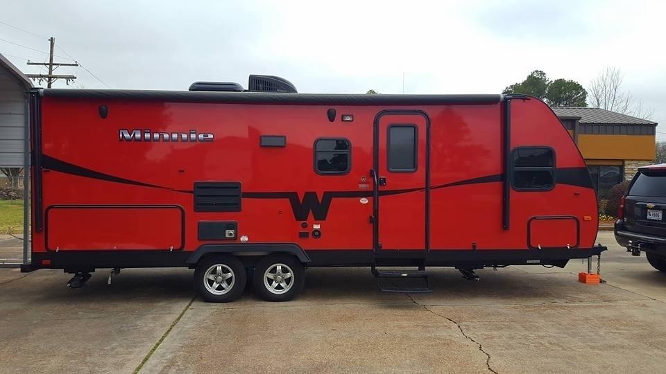 2015 Winnebago MINNIE WINNIE 2201DS