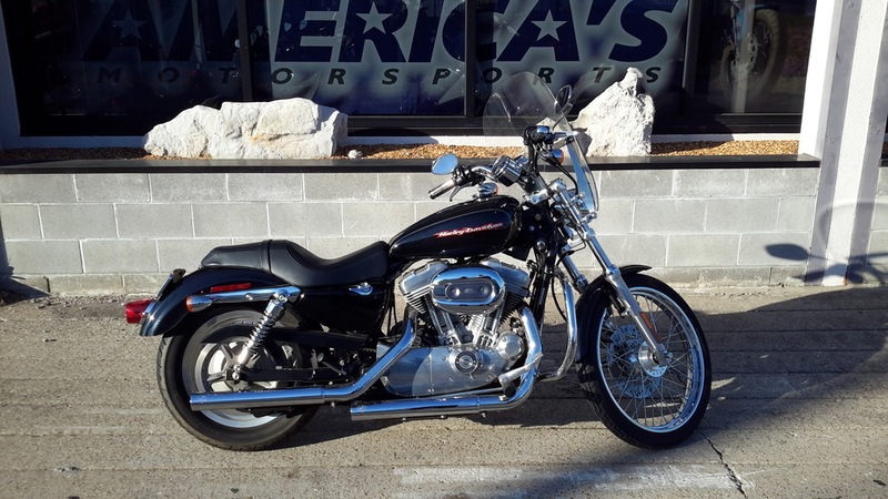 2004 Harley-Davidson XL883 Sportster 883 Custom