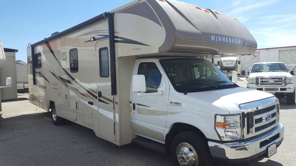 2017 Winnebago Minnie Winnie 31K