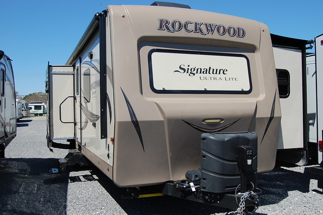 2016 Forest River Rockwood Signature Series 8293IKRBS