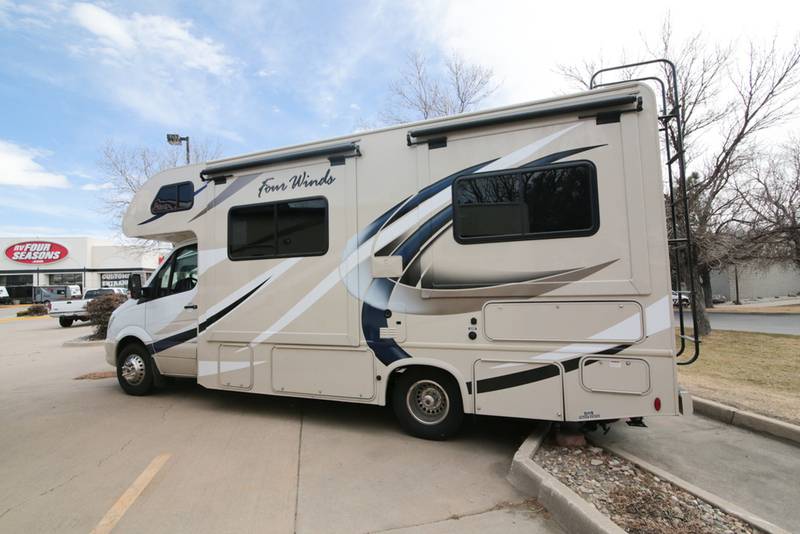 2017 Thor Motor Coach Four Winds Sprinter 24FS