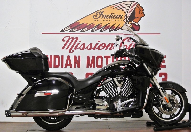 2015 Victory Cross Country Tour Gloss Black