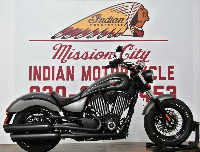 2015 Victory Gunner Suede Titanium Metallic with Black