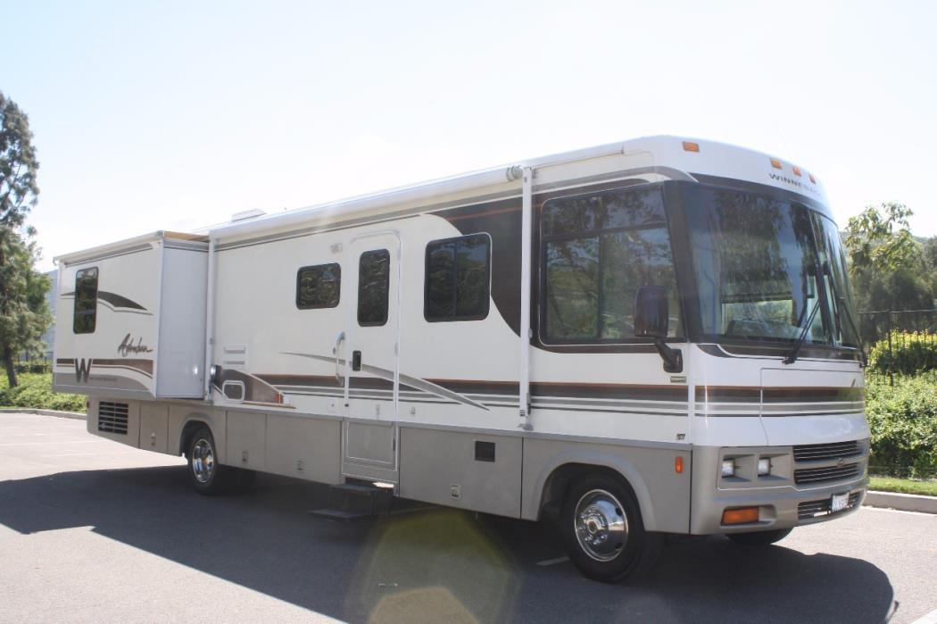 2001 Winnebago Adventurer 35U