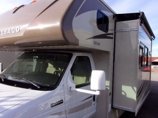 2017 Winnebago Minnie Winnie 31H