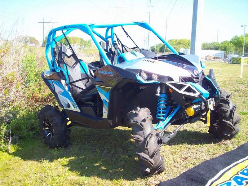 2017 Can-Am Maverick X mr 1000R Hyper Silver & Octane Blue