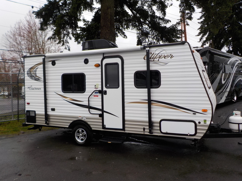 2015 Coachmen Clipper Ultra-Lite 17FQ