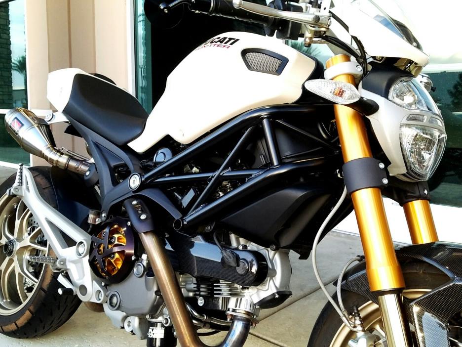 2009 Ducati Monster 1100 S