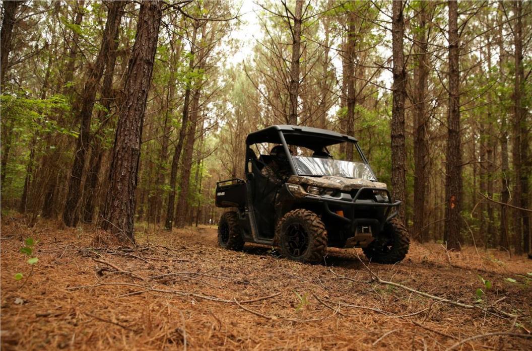 2017 Can-Am DEFENDER HD5 DPS W/CAMO