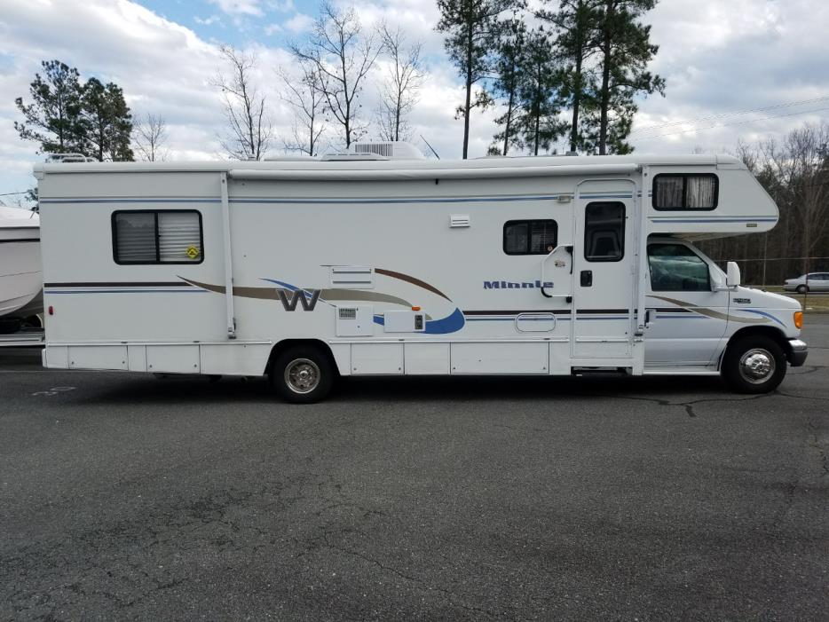 2004 Winnebago MINNIE WINNIE 31C