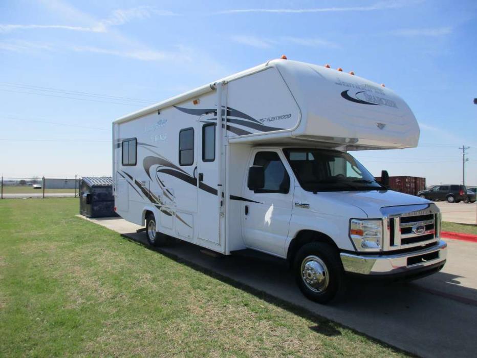 2012 Fleetwood Jamboree 26Ft 1 Slide 11k Miles New Tir