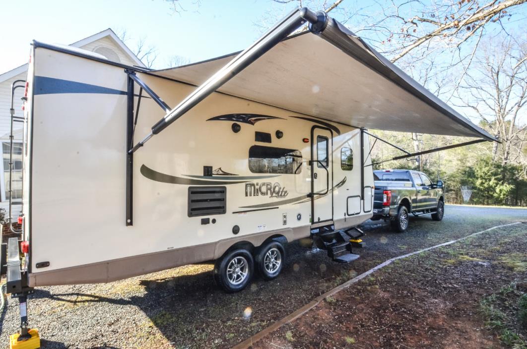 2016 Forest River FLAGSTAFF MICRO LITE 25BHS
