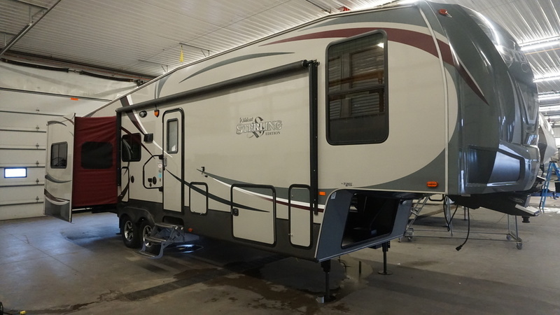 2011 Forest River Wildcat 32RL