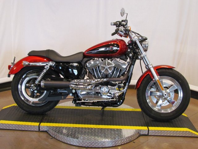 2012 Harley Davidson XL1200C - Sportster 1200 Custom