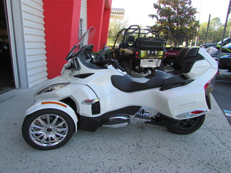 2016 Can-Am Spyder RT Limited 6-Speed Semi-Automatic (SE6)