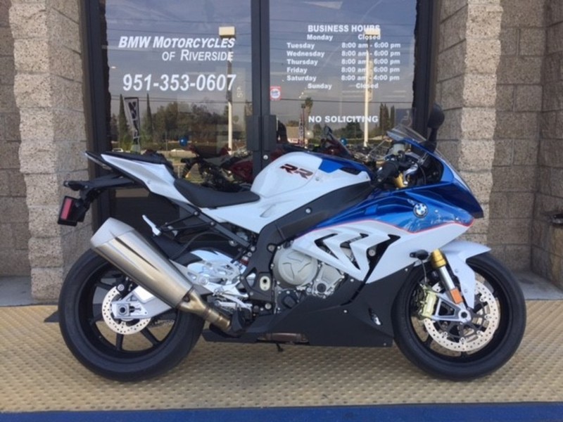 2016 BMW S 1000 RR Premium Light White / Lupin Blue Metallic / R