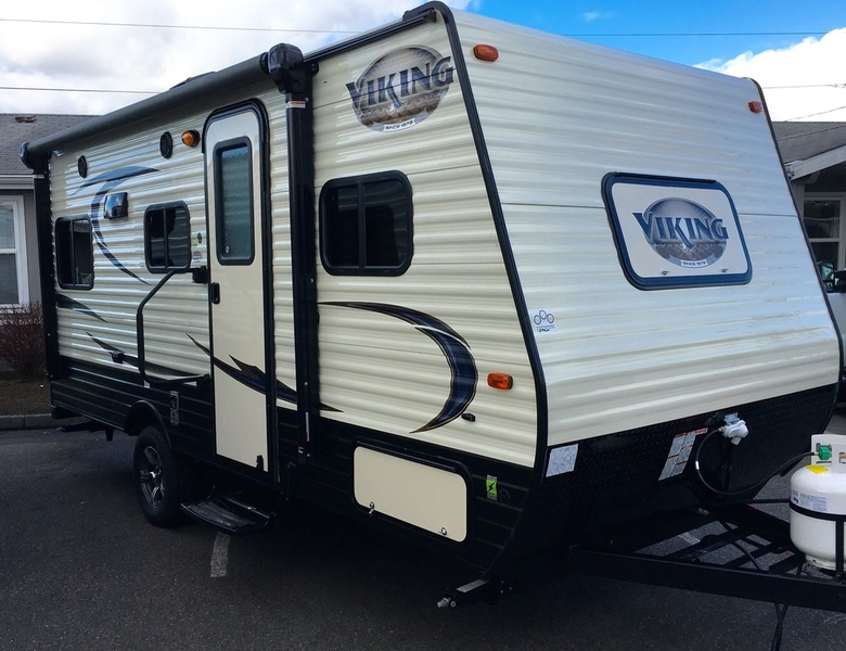 2017 Coachmen Viking Ultra-Lite 17RD