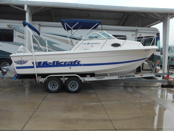 1997 Wellcraft 210 Coastal