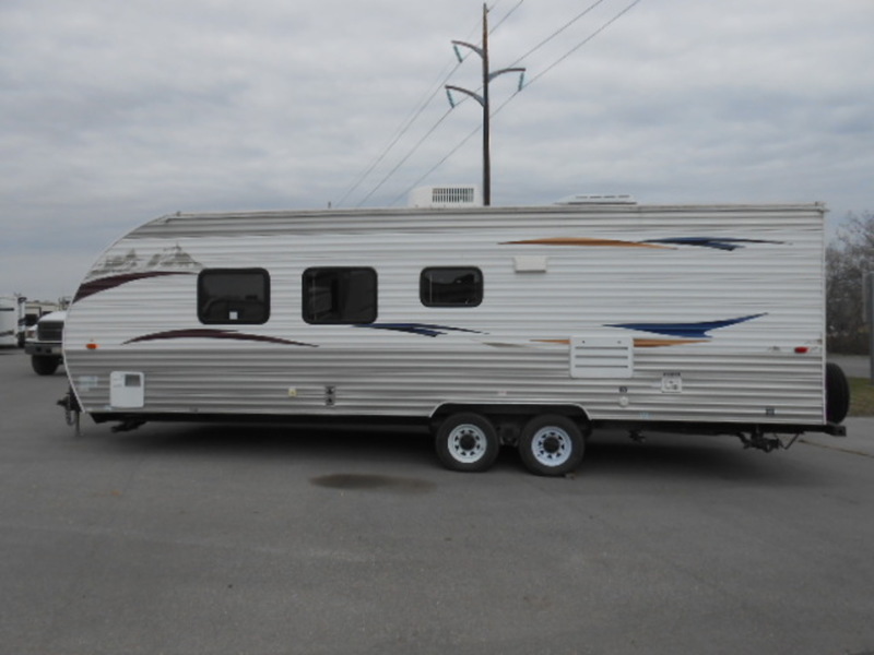 2012 Patriot CHEROKEE GREY WOLF 26BH