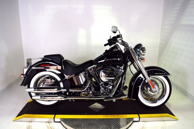 2016 Harley-Davidson Softail Deluxe FLSTN