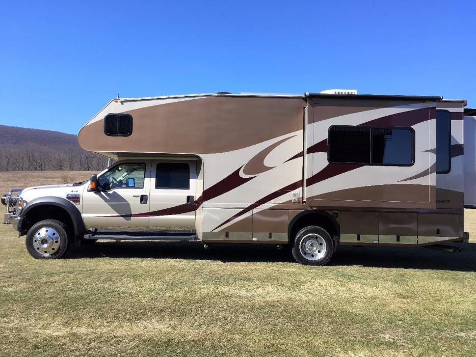 2009 Host CLASS C MOTORHOME 300 4X4