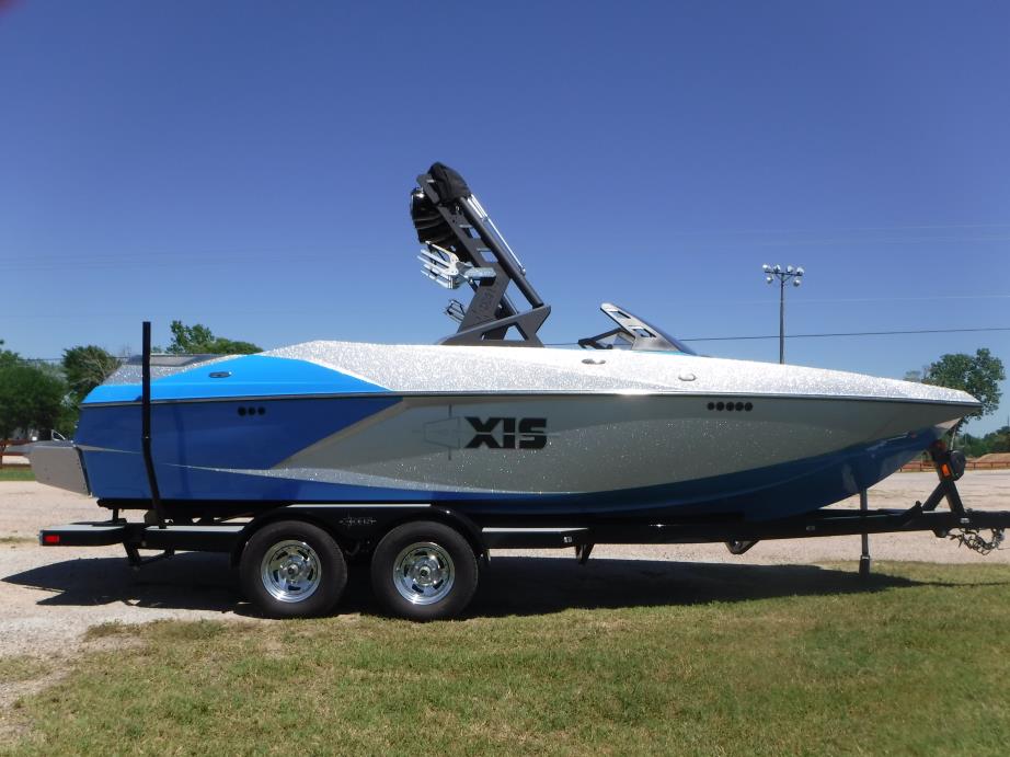 2016 Axis Wake Research A22