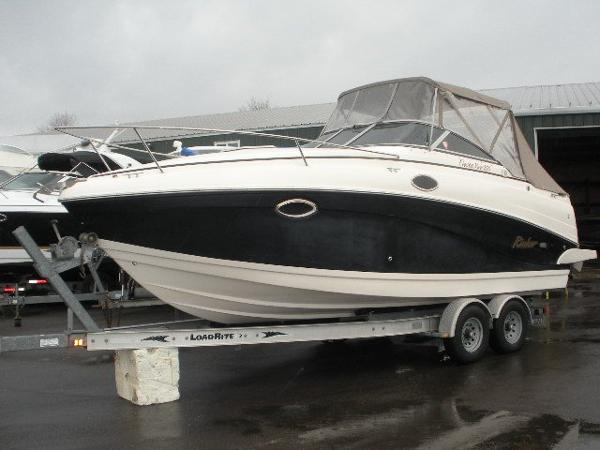 2005 Rinker Fiesta Vee 250