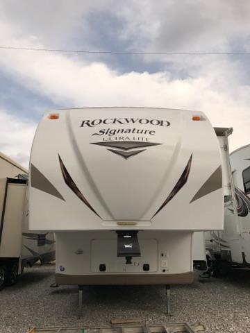 2015 Forest River Rockwood Signature Ultra Lite 8281WS