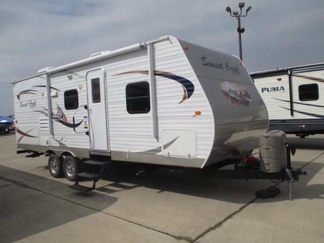 2013 Winnebago Sunset Creek 275RB