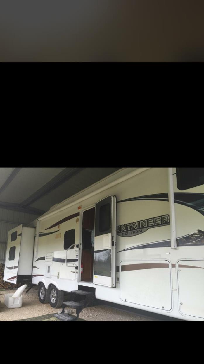 2010 Keystone MONTANA MOUNTAINEER 345DBQ