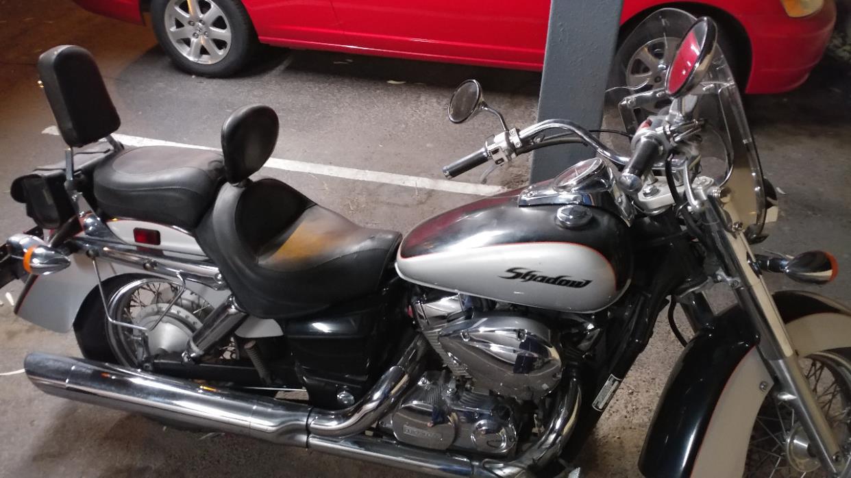 2004 Honda SHADOW VT750