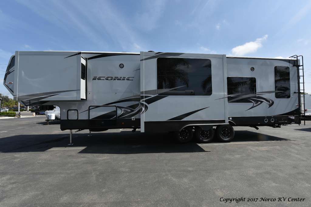 2018 Eclipse ICONIC 3613CI