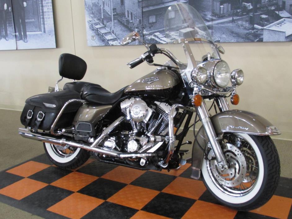 2004 Harley-Davidson FLHRCI Road King Classic