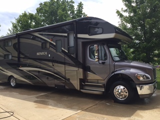 2012 Jayco SENECA 37FS