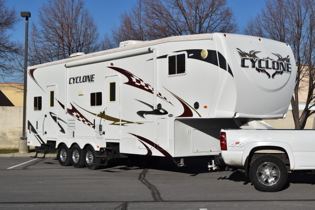 2009 Heartland CYCLONE 3210