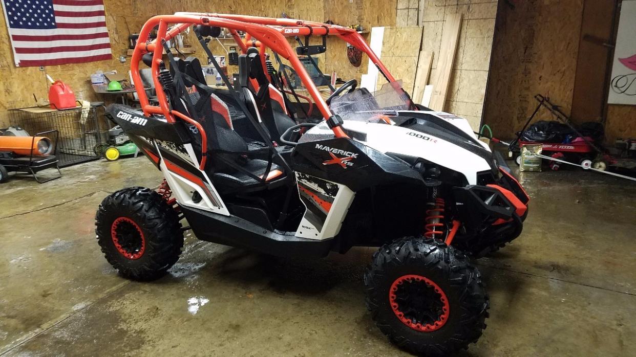 2015 Can-Am MAVERICK 1000R