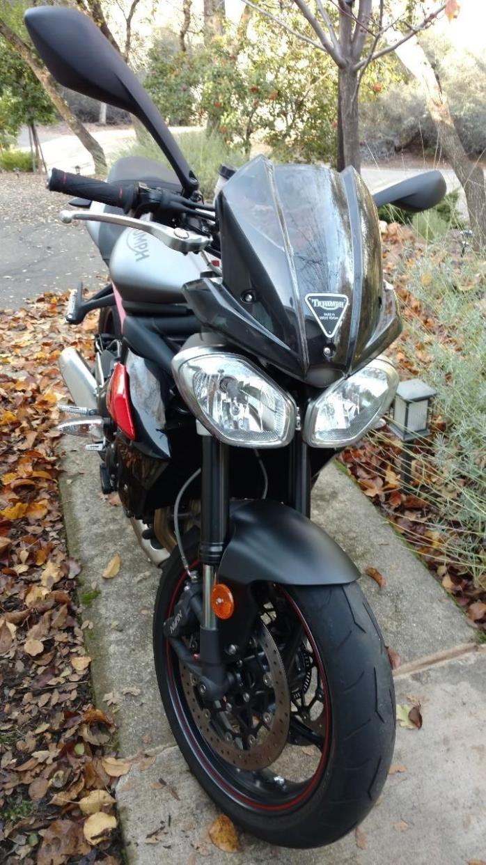 2015 Triumph STREET TRIPLE 675