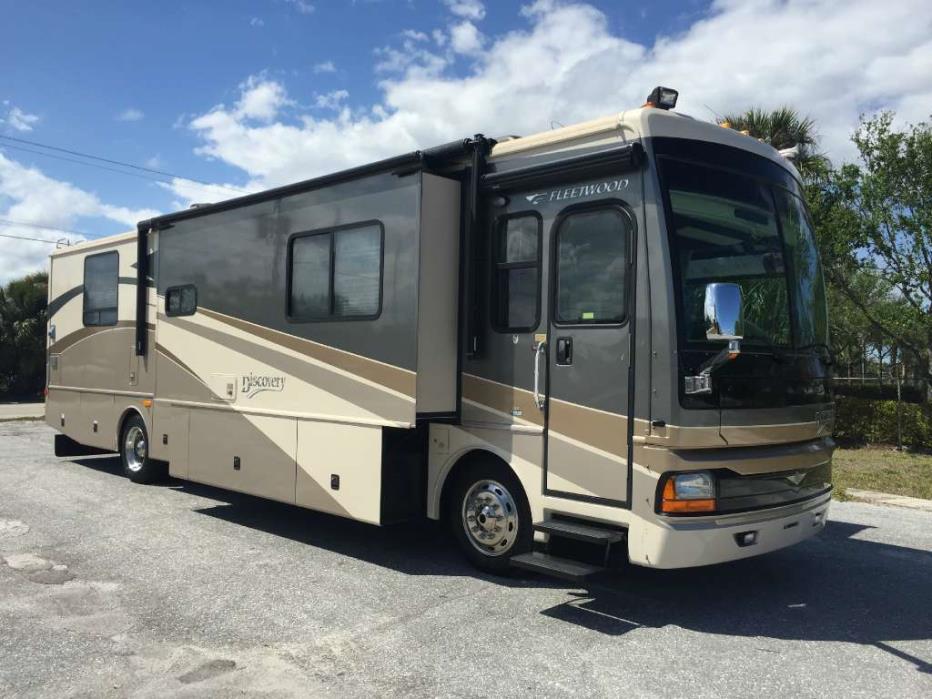 2006 Fleetwood Discovery 39S