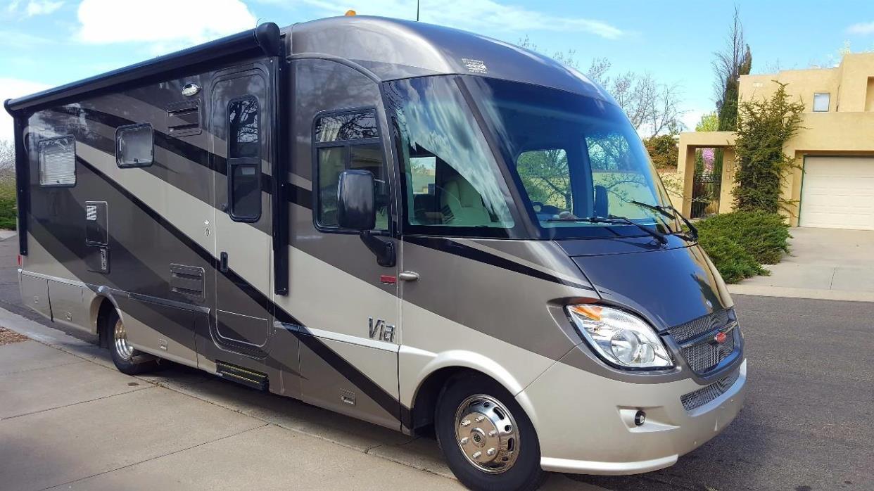 2011 Winnebago VIA 25Q