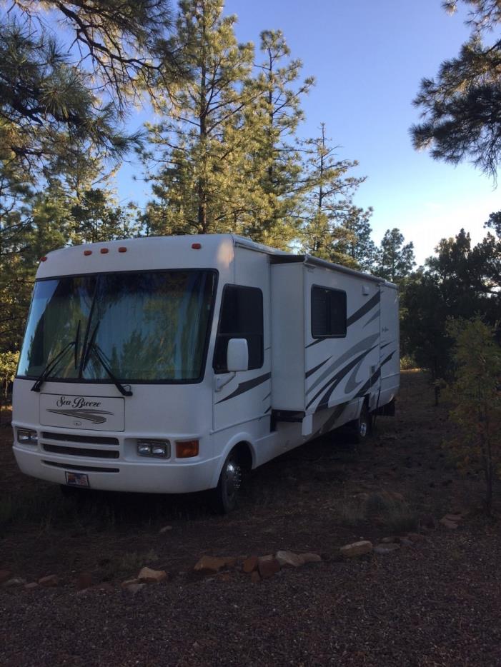 2005 National SEA BREEZE LX 31FT. DOUBLE SLIDE-OUT