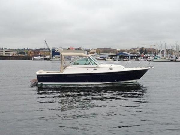 2013 Hunt Yachts Surfhunter 33