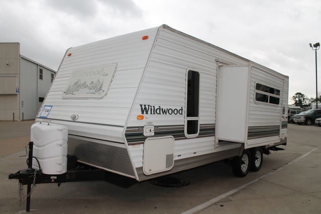 2005 Forest River Wildwood 23T