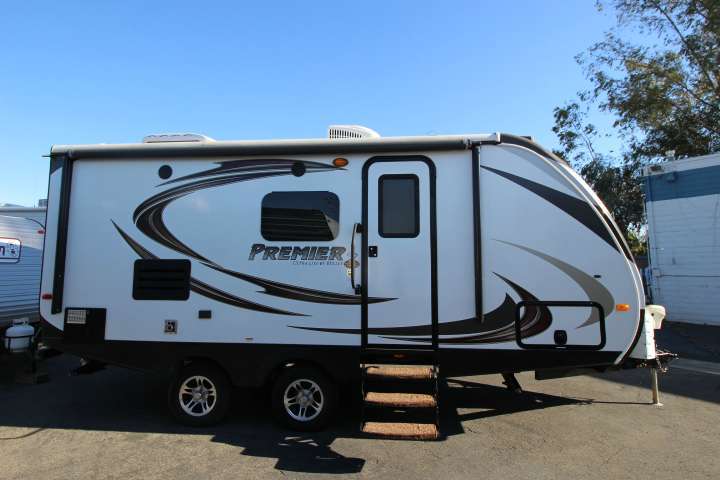 2014 Keystone Bullet RV Premier 19