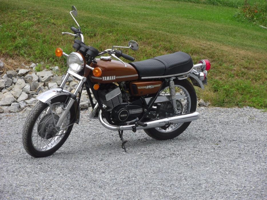 1974 Yamaha RD250