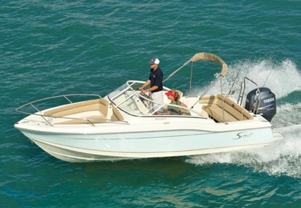 2017 Scout Boats 210 Dorado