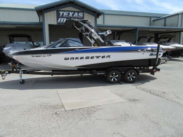 2014 Malibu Wakesetter 247 LSV